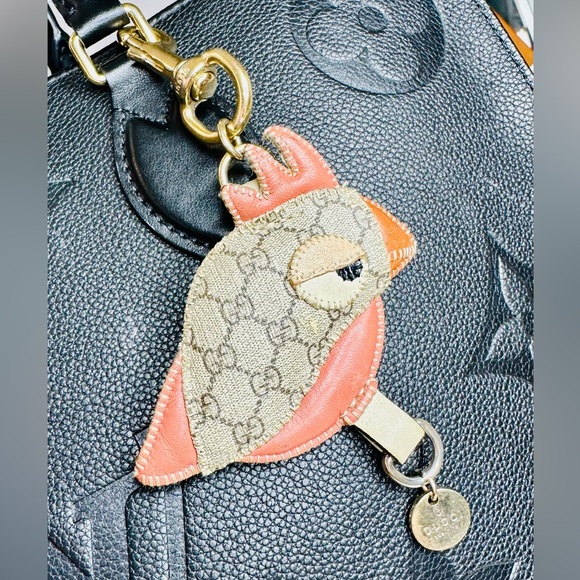 GUCCI Beige GG Coated Canvas 'Gucci Zoo' Papagallo Parrot Key Holder Bag Charm - Picture 7 of 15